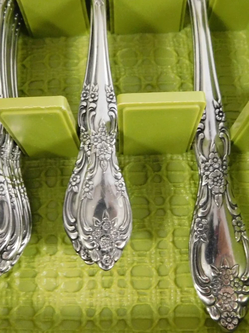 Oneida Profile Galveston Pattern Stainless Steel Flatware 50 pc Set Srv for 8